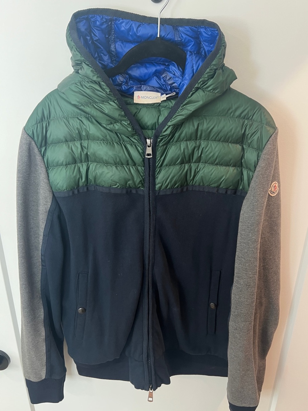 Moncler Tri-Color Quilted Hooded Maglia Cardigan
Jacket L